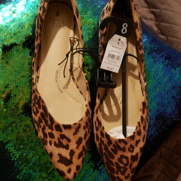 Time and Tru Shoes - Leopard flats